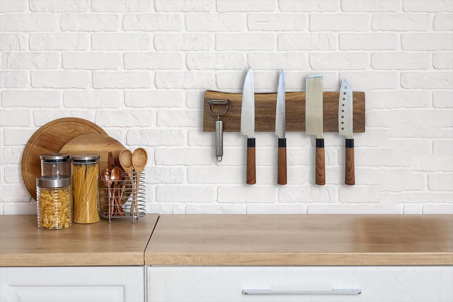 Live Edge Walnut Magnetic Knife Holder, 2–10 knives